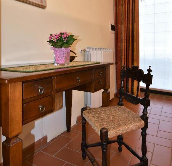 فندق Agriturismo Rimaggiori Relaxing Country Home