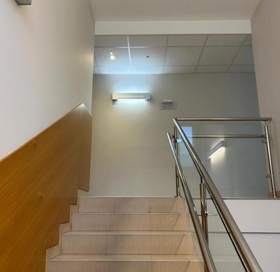 بنسيون Hostal Aralar