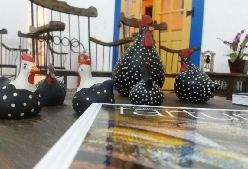 Пансион Pousada Sinhá Moça Campos Ltda