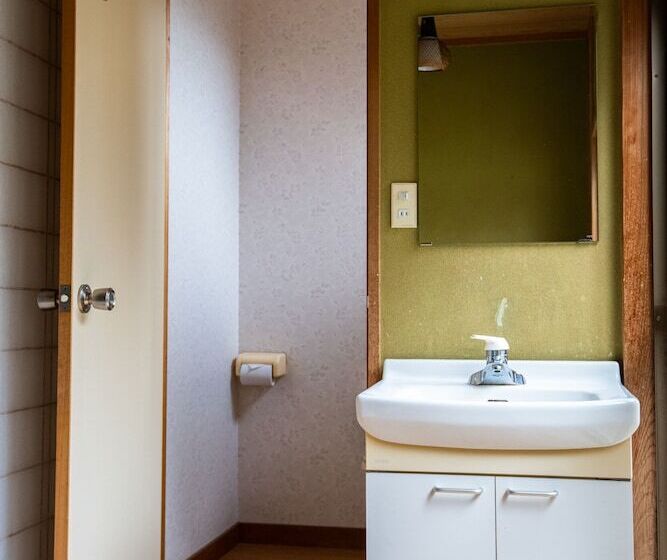 بنسيون Toemu Nozawa Lodge