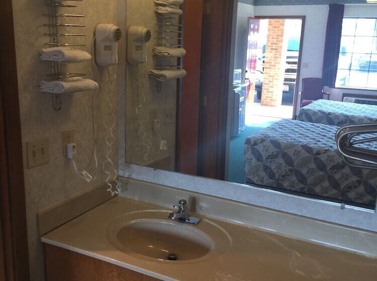 הוסטל Americas Inn Bardstown