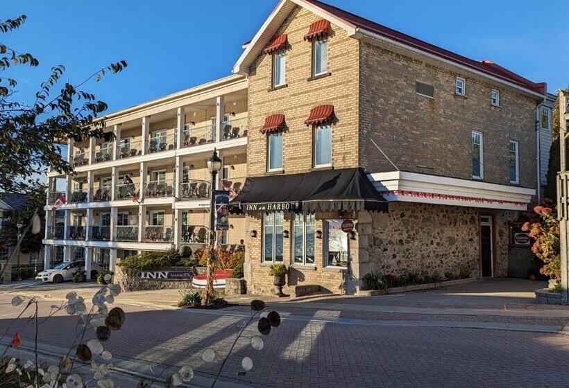 הוסטל Inn At The Harbour