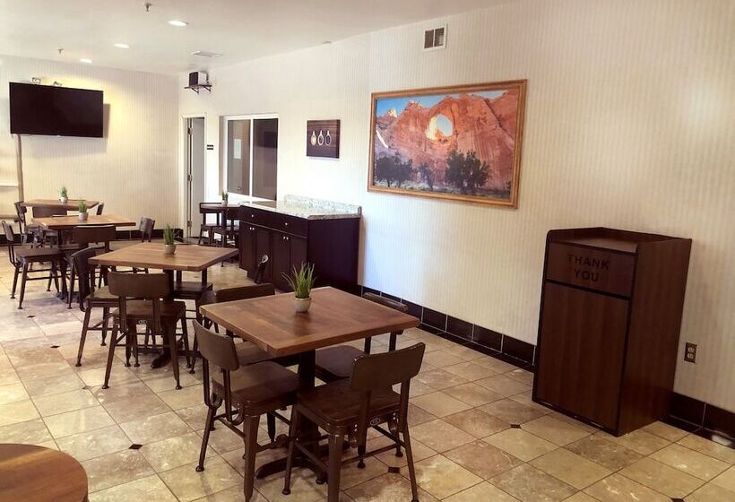 호스텔 Navajoland Inn