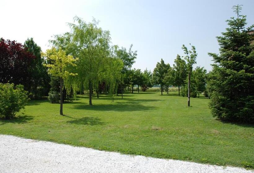 هتل Agriturismo Flabeto