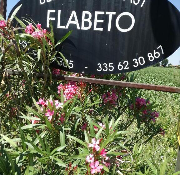 هتل Agriturismo Flabeto