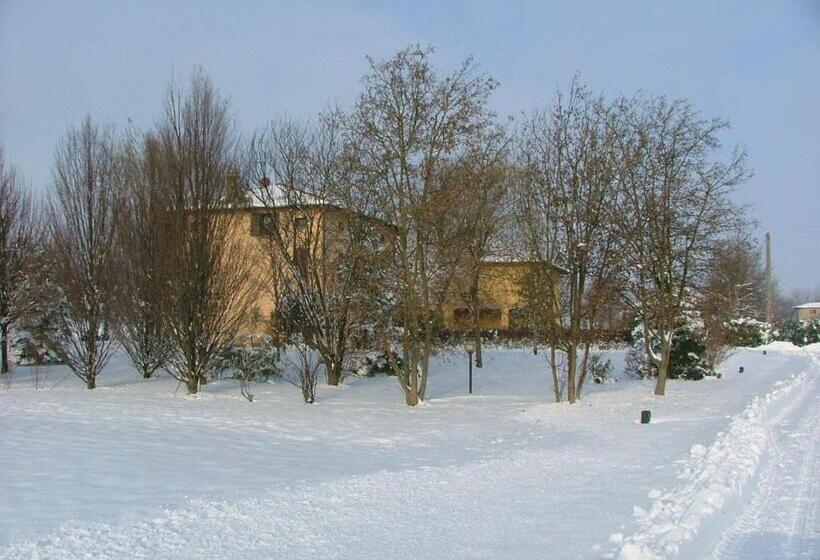 هتل Agriturismo Flabeto
