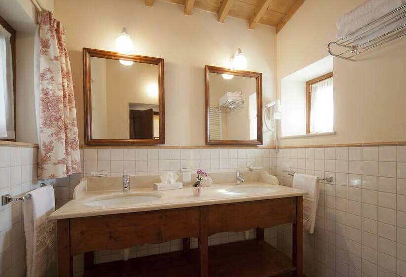 فندق Antico Casale Bergamini