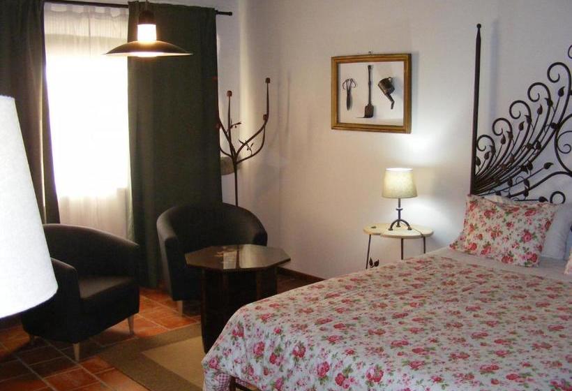 בית מלון כפרי Quinta Dos Trevos   Artes E Ofícios