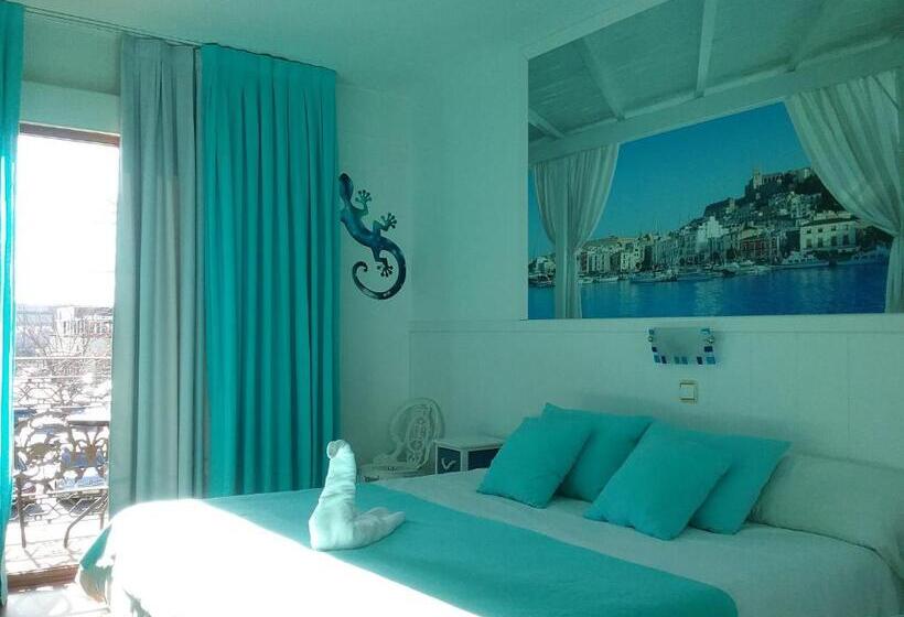 پانسیون Hostal La Carretera
