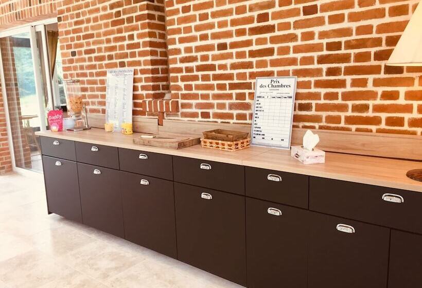 بنسيون Montperthuis