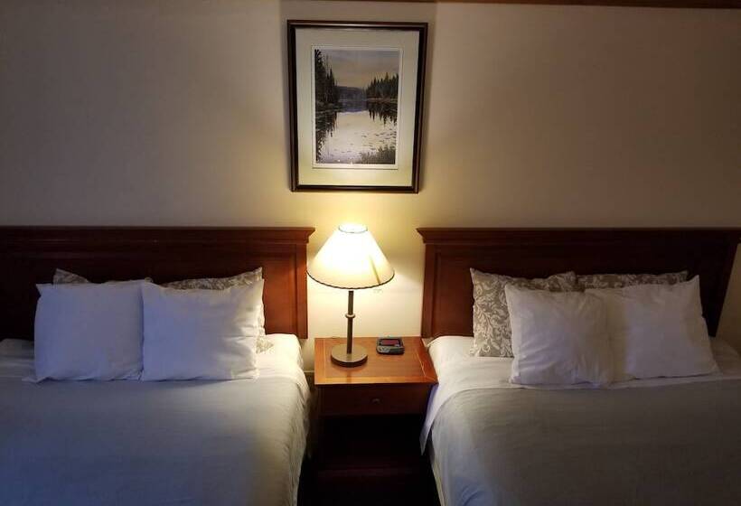 هاستل Moosomin Country Squire Inn