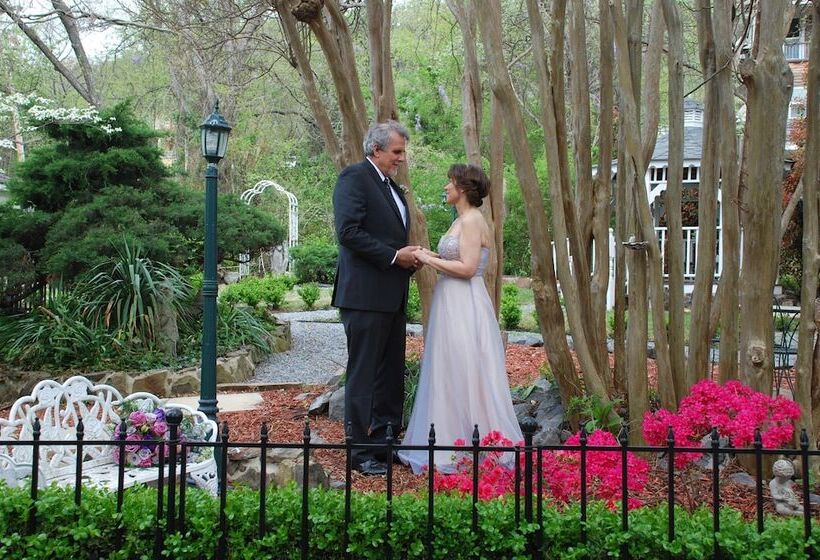 هاستل The Gables Inn