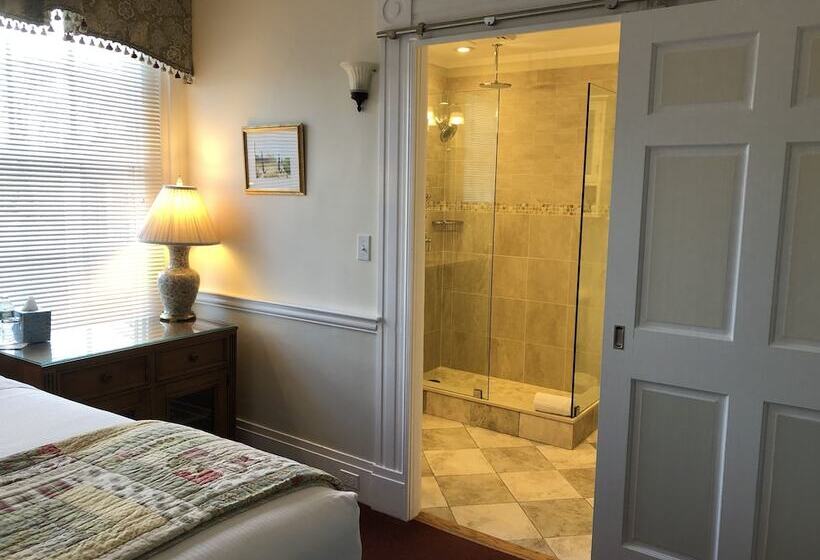 هاستل The Inn At Cape Cod