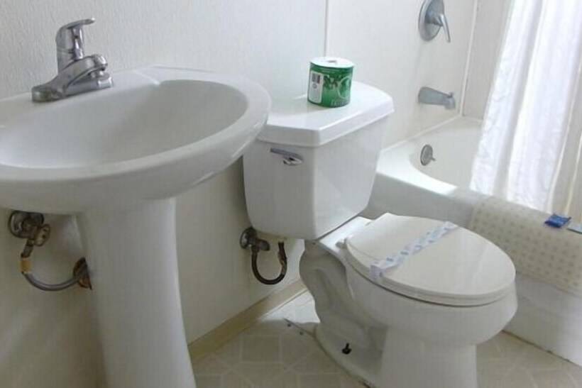 호스텔 Umatilla Inn & Suites