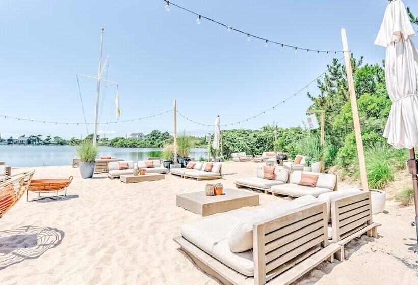 Отель The Surf Lodge
