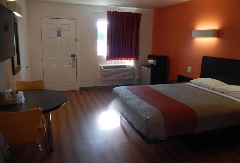 Motel 6moultrie, Ga
