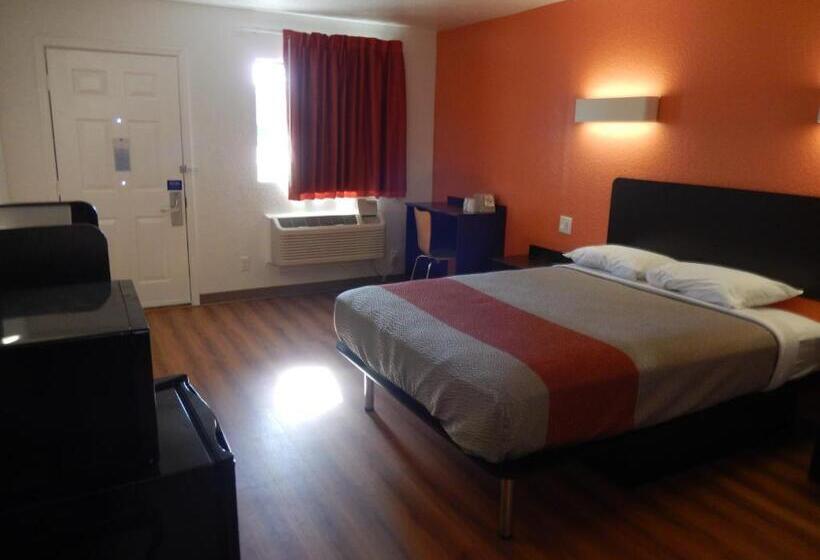Motel 6moultrie, Ga