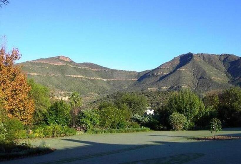 פנסיון Cypress Cottage