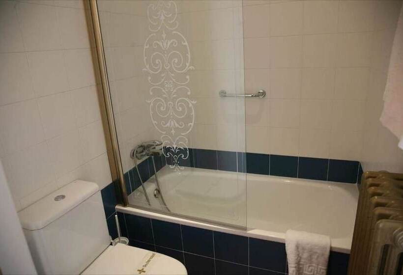 بنسيون Hostal La Fuente