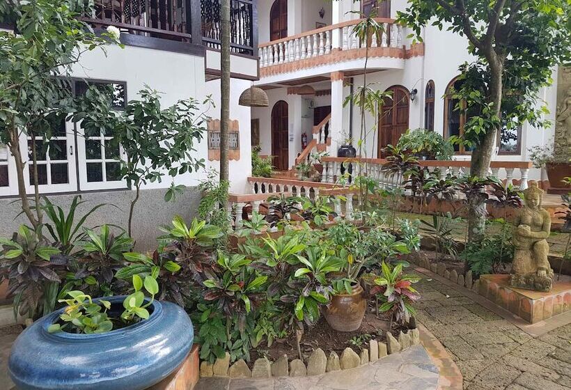 پانسیون Mut Mee Garden Guest House