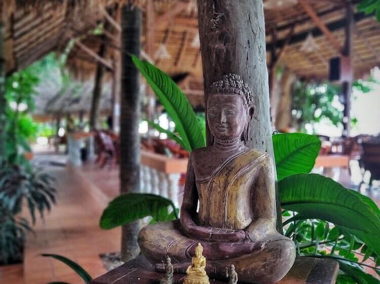 پانسیون Mut Mee Garden Guest House