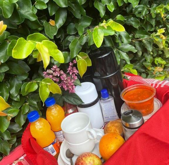 Пансион Pouzada Bom Clima   Servimos Cestas De Café Da Manhã   Melhor Custo Benefício Em Gravatá