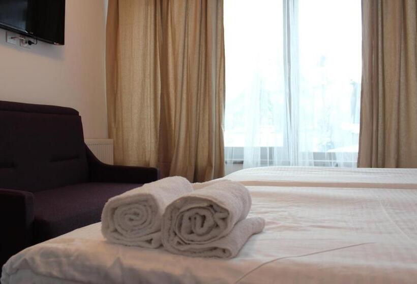 Studio Apartcity