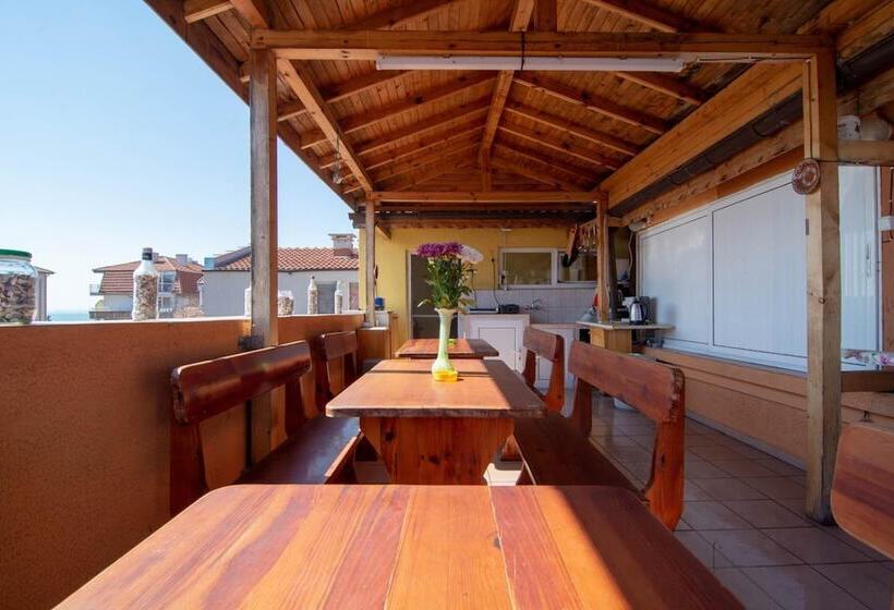 پانسیون Fener Guest House