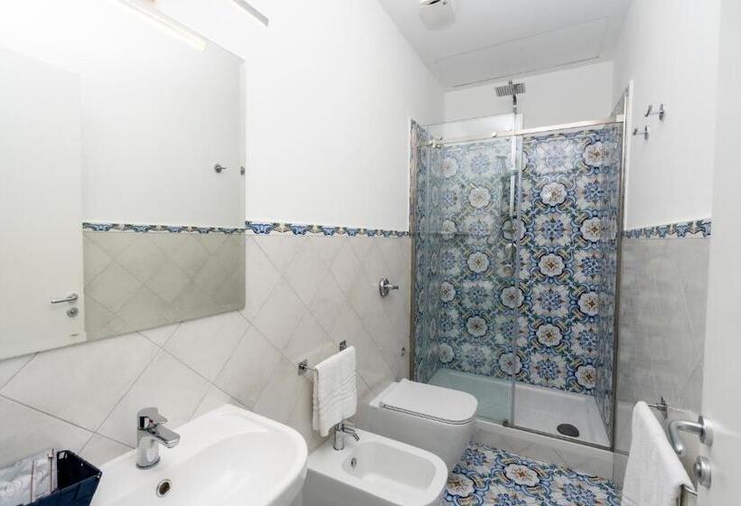 پانسیون Guest House La Piazzetta