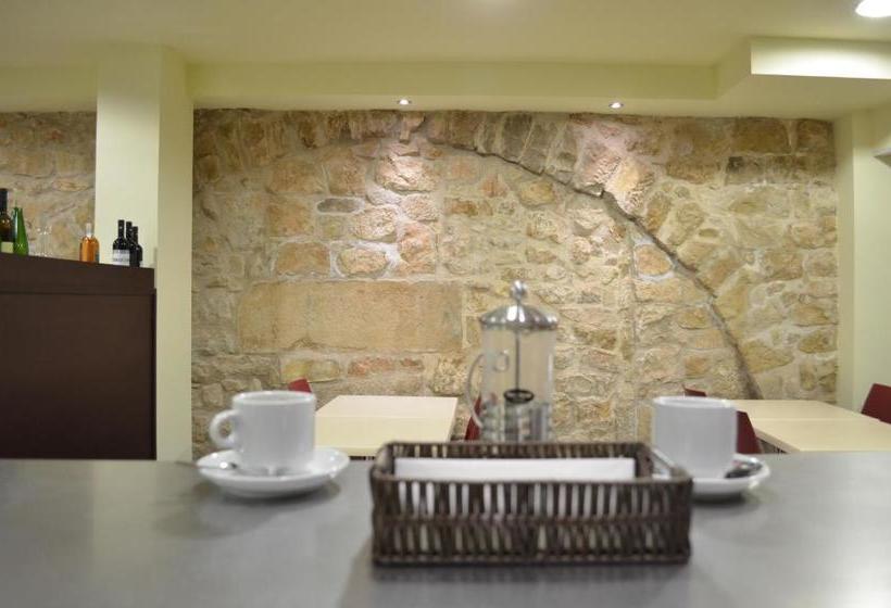 פנסיון Hostal La Placeta