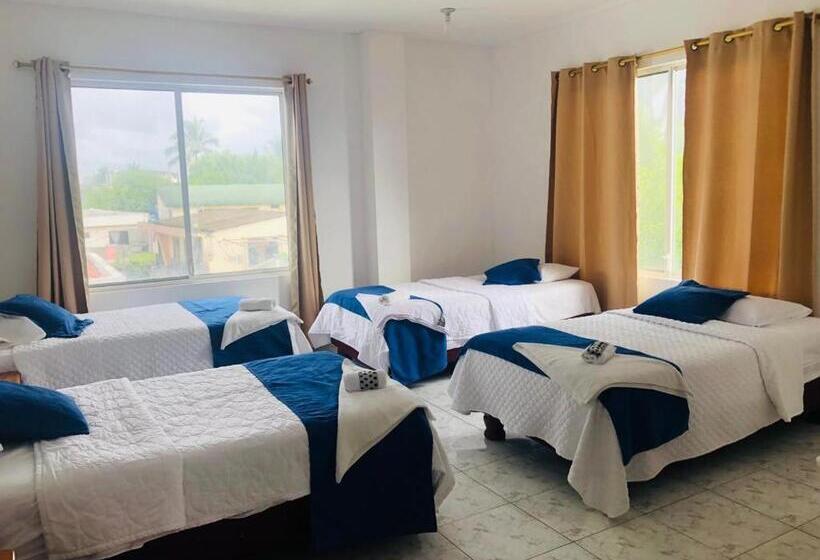 پانسیون Hostal Las Fragatas