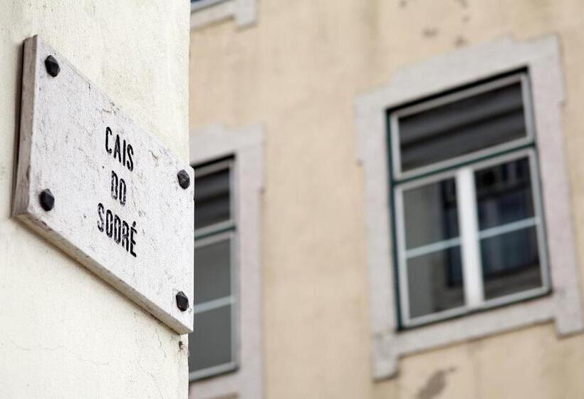 پانسیون Lost Lisbon :: Cais House
