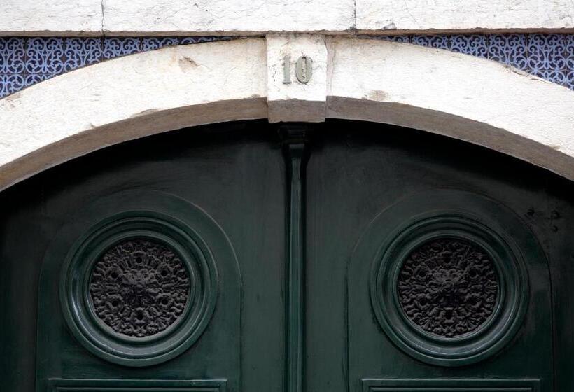 پانسیون Lost Lisbon :: Cais House