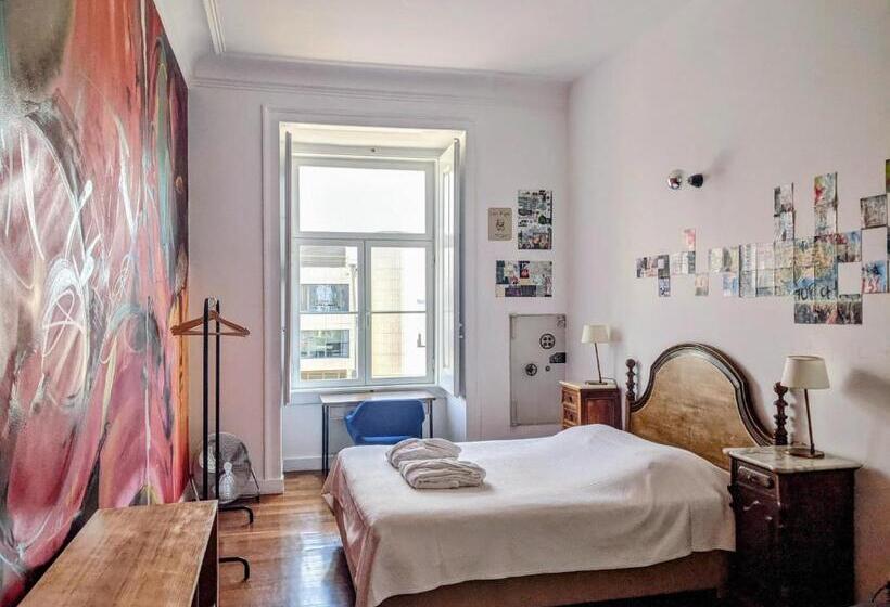 پانسیون Lost Lisbon :: Cais House