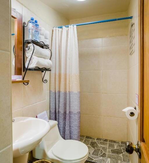 هاستل Pisac Inn