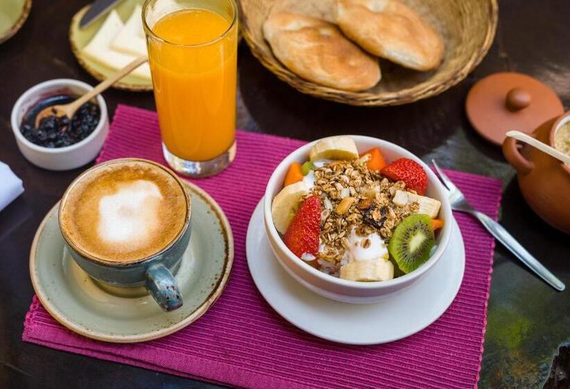 هاستل Pisac Inn