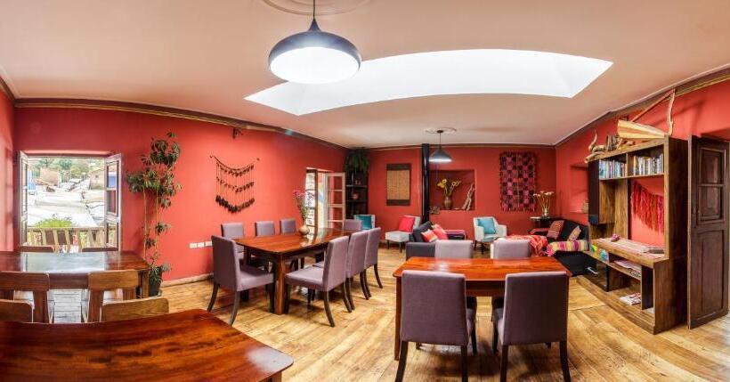 هاستل Pisac Inn