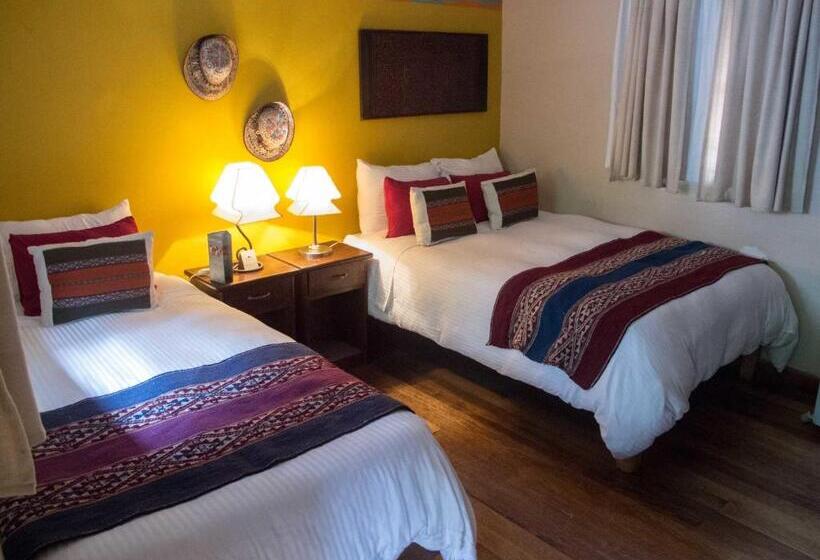 هاستل Pisac Inn