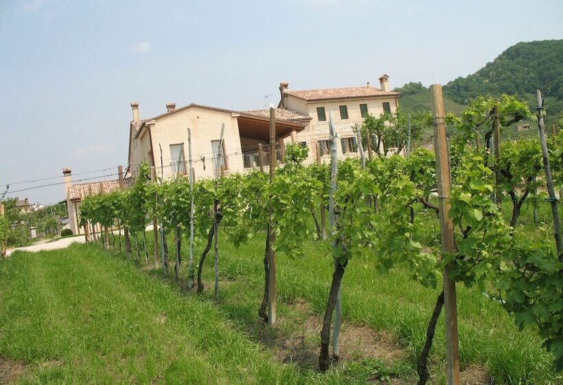 هتل La Casa Vecchia