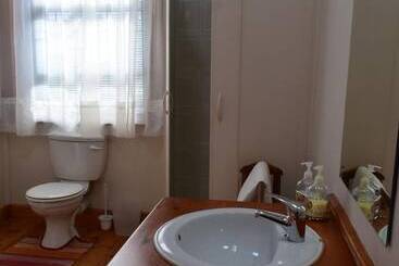 پانسیون Auberge Alouette Guesthouse