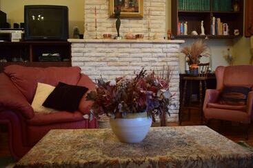 پانسیون Auberge Alouette Guesthouse