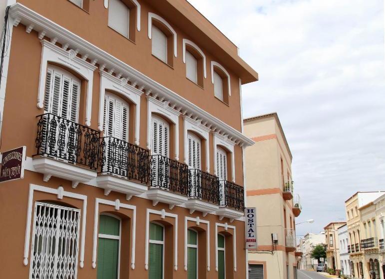 بنسيون Hostal Avenida