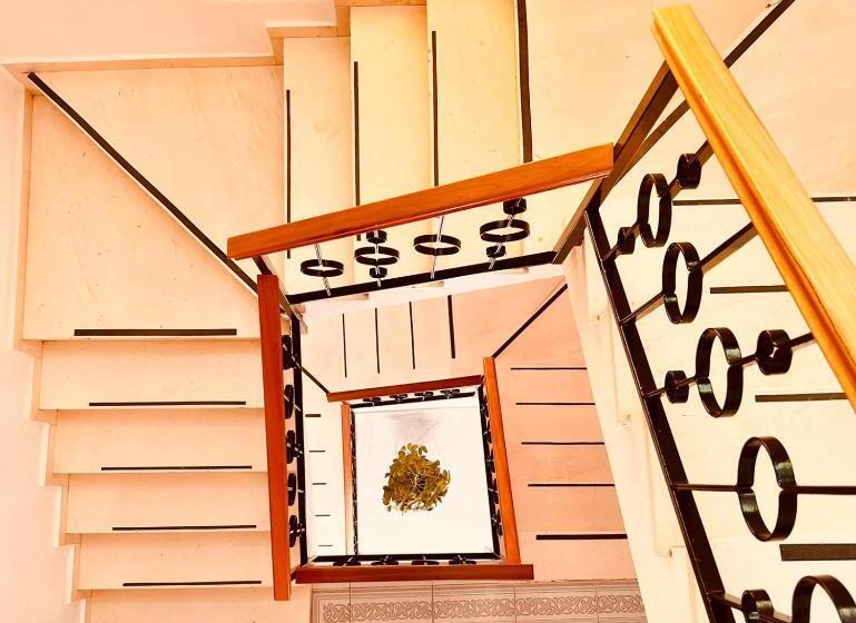 بنسيون Hostal Muriel