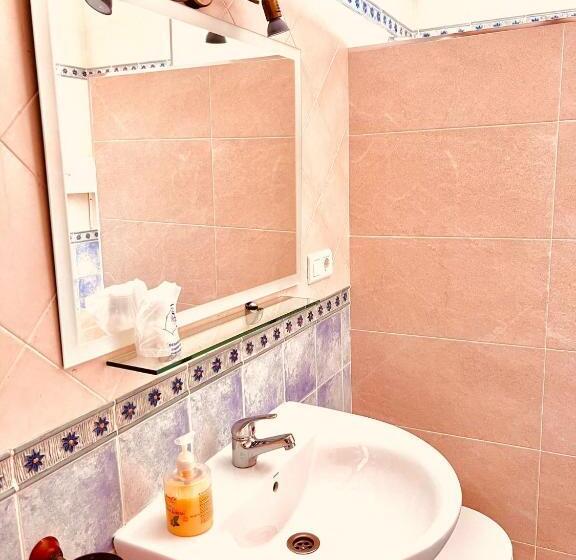 بنسيون Hostal Muriel