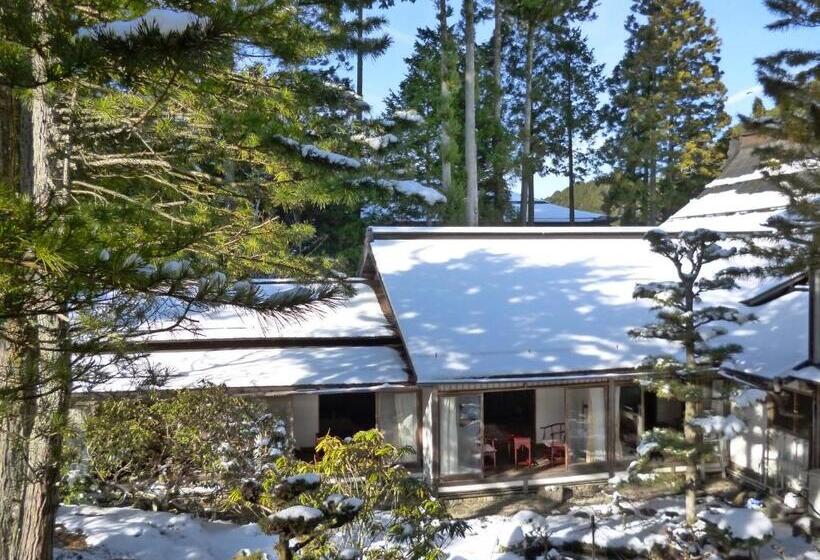 پانسیون 高野山 宿坊 熊谷寺  Koyasan Shukubo Kumagaiji