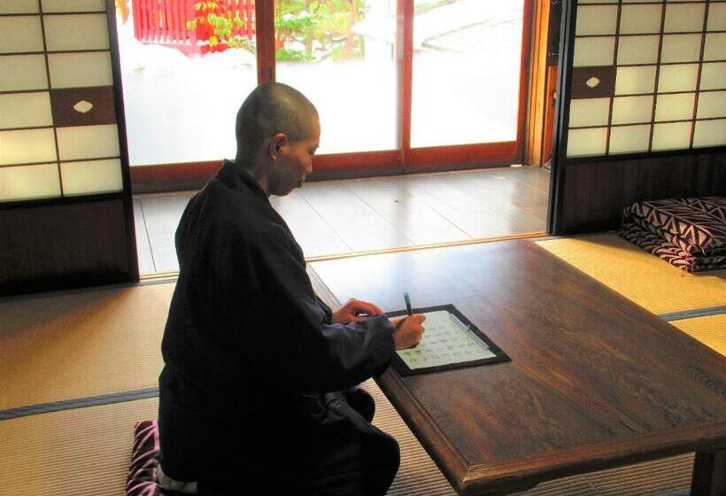 پانسیون 高野山 宿坊 熊谷寺  Koyasan Shukubo Kumagaiji