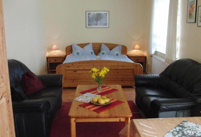 پانسیون Reiterhof Wollesen