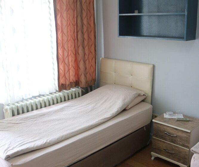 هتل Zafer Hostel