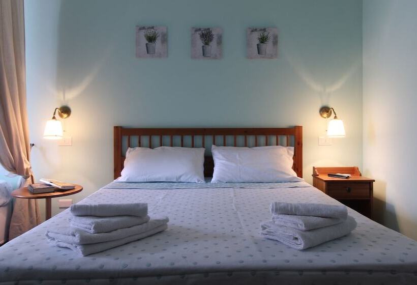 ペンション B&b La Rocca
