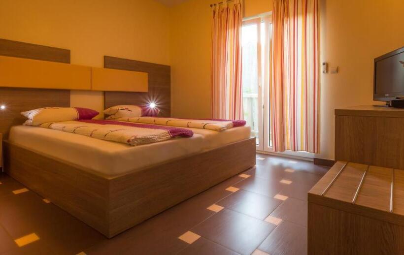 پانسیون Guest House Villa Maslina Neum